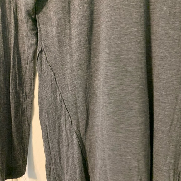 grey lightweight sweater/long sleeve - Picture 5 of 6